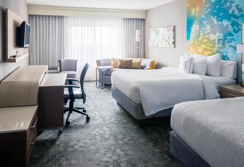 Номер Deluxe, Courtyard Toledo Rossford/perrysburg