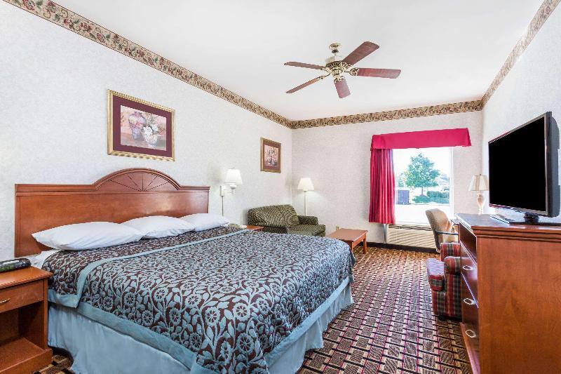 Номер Стандарт Кровать Кинг Адаптированный для Инвалидов, Courtyard Toledo Rossford/perrysburg