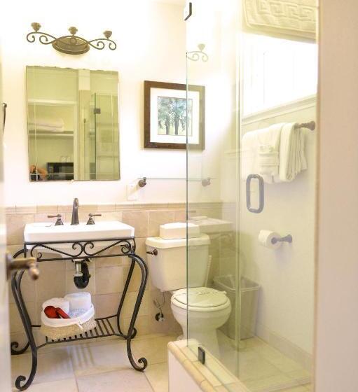 Номер Стандарт, Crown City Inn Coronado