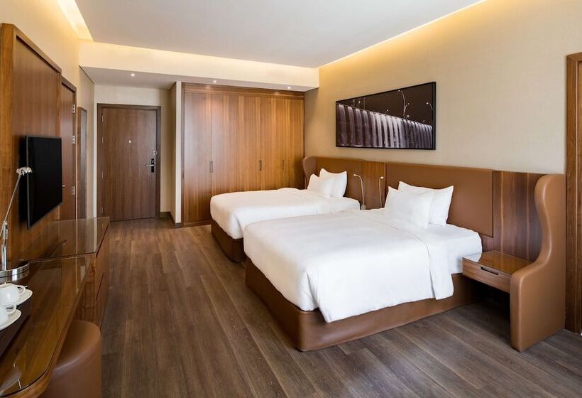 标准间, Radisson Blu Hotel, Dubai Canal View
