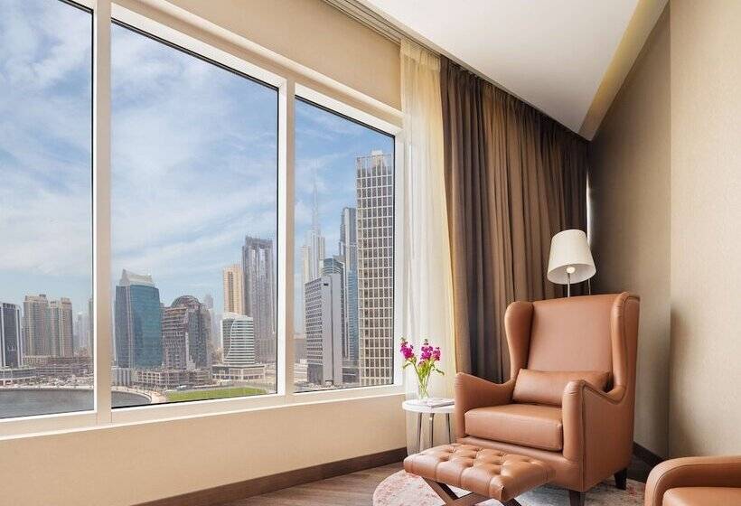 Люкс, Radisson Blu Hotel, Dubai Canal View