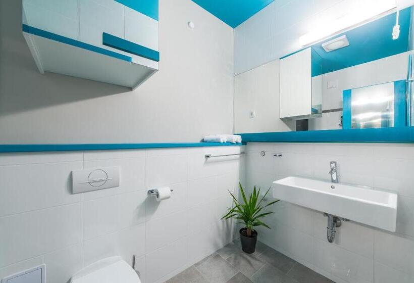 آپارتمان ممتاز دوخوابه رو به دریا, Apartments Villa Azzurra Bol