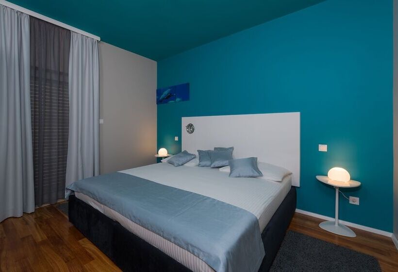 آپارتمان 2 خوابه با چشم‌انداز دریا, Apartments Villa Azzurra Bol