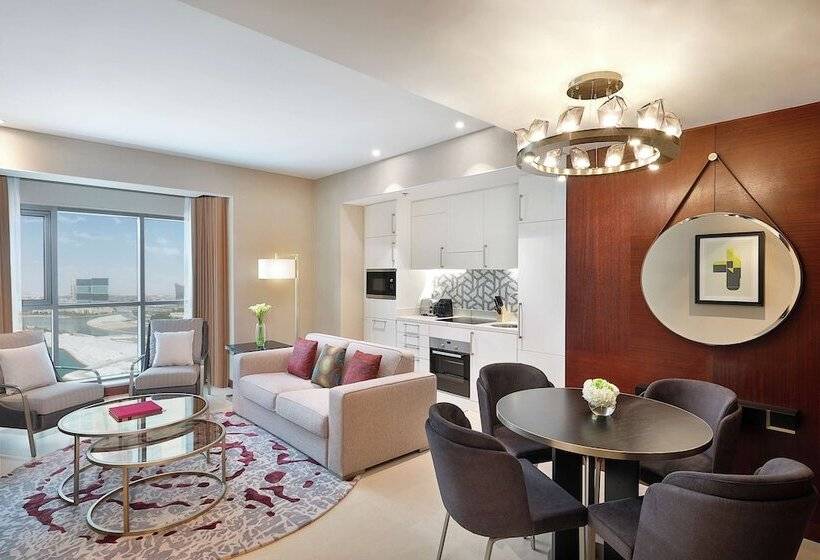 جناح, Hilton Doha The Pearl