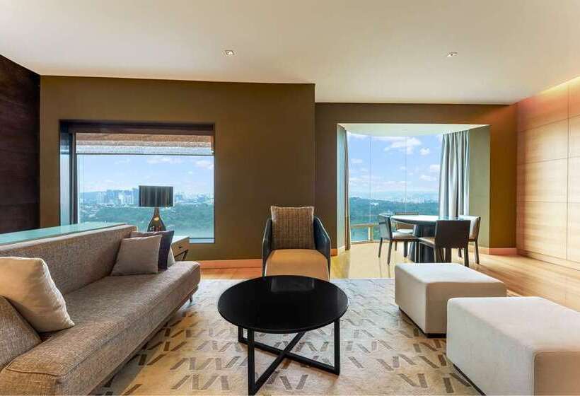 جناح سوبيريور, Hilton Doha The Pearl