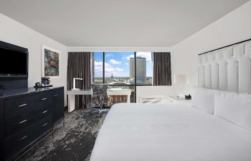 キングサイズベッドのデラックスルーム, Doubletree By Hilton Hotel Tallahassee