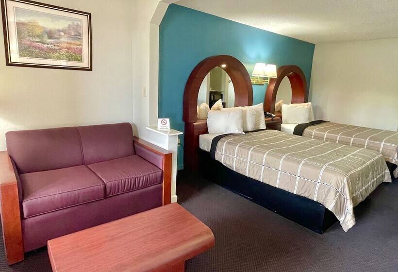 带2个双人床的标准工作室, Luxury Inn & Suites