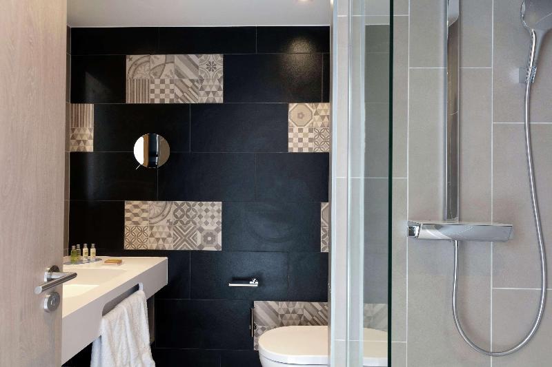 Стандартный Номер Кровать Кинг, Hilton Garden Inn Massy