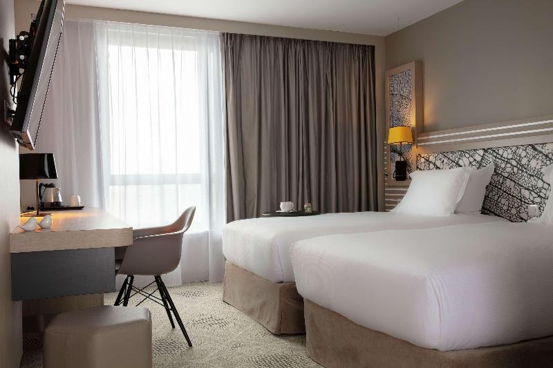 Standardrum, Hilton Garden Inn Massy