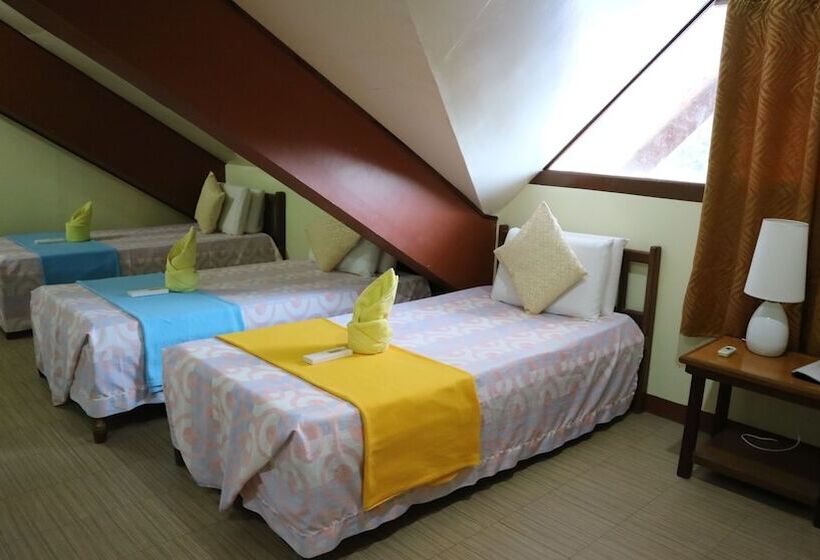 스위트, Lolo Oyong Pension House And Restaurant