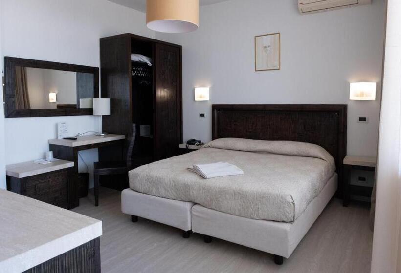 اتاق استاندارد با بالکن, Grande Albergo Marin