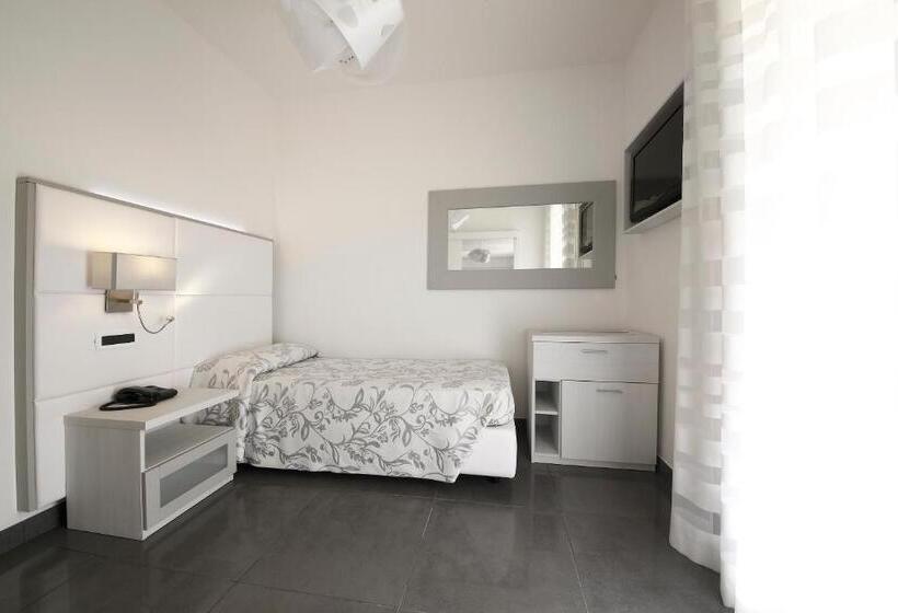 Triple Room Sea View, Grande Albergo Marin