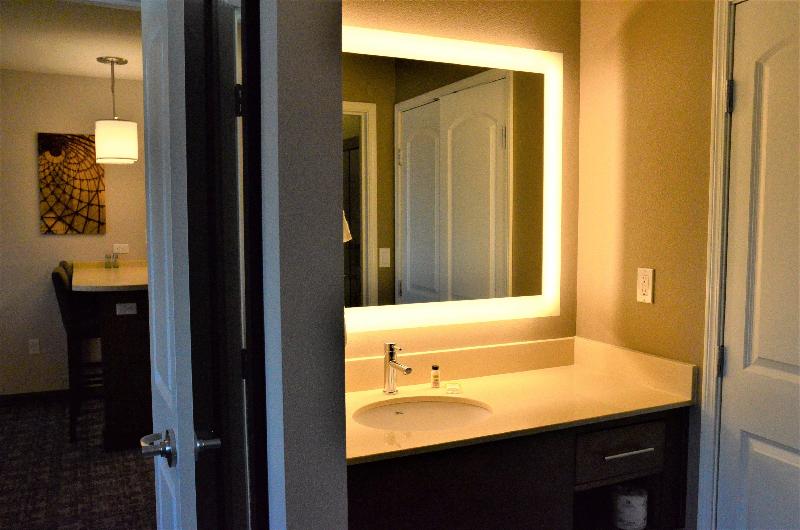 Люкс Кровать Кинг, Staybridge Suites   Orenco Station, An Ihg