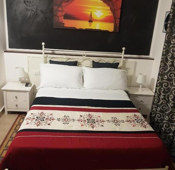 اتاق لوکس, B&b I Puritani