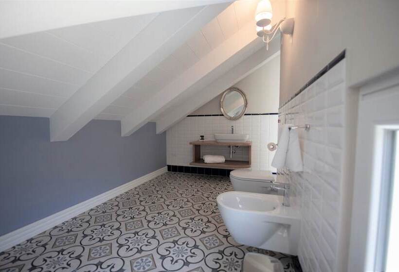 Полулюкс, Sui Generis Tropea Luxury Rooms