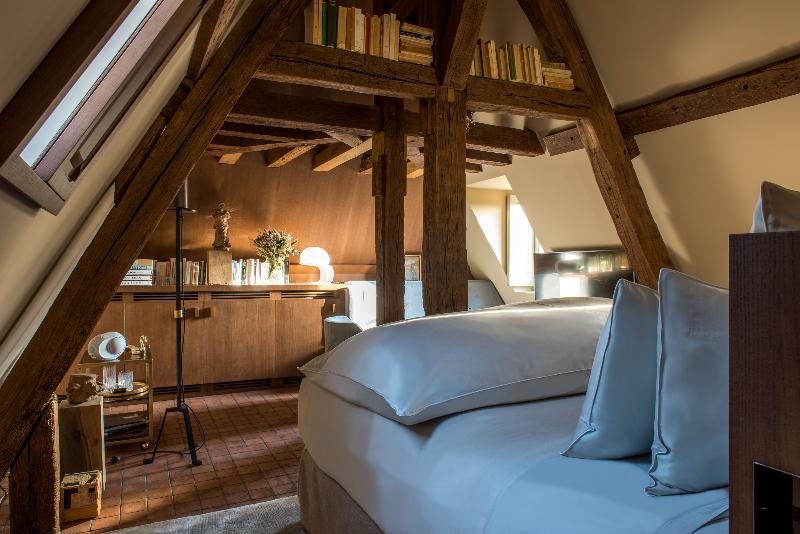 Chambre Supérieure, Cour Des Vosges   Evok Collection