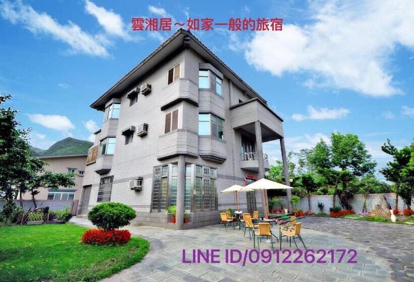 اتاق استاندارد با چشم‌انداز کوهستان, Yun Siang Ju Homestay