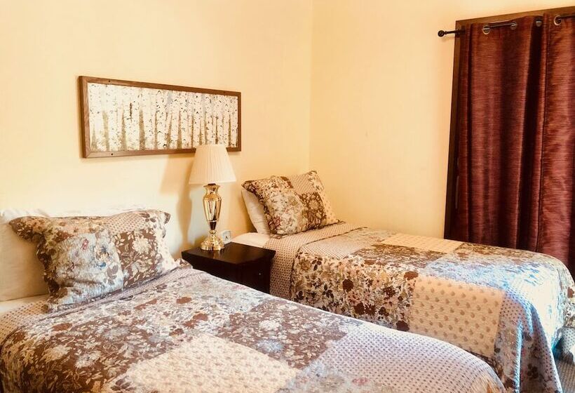 带2个卧室的套房, Driftwood Inn