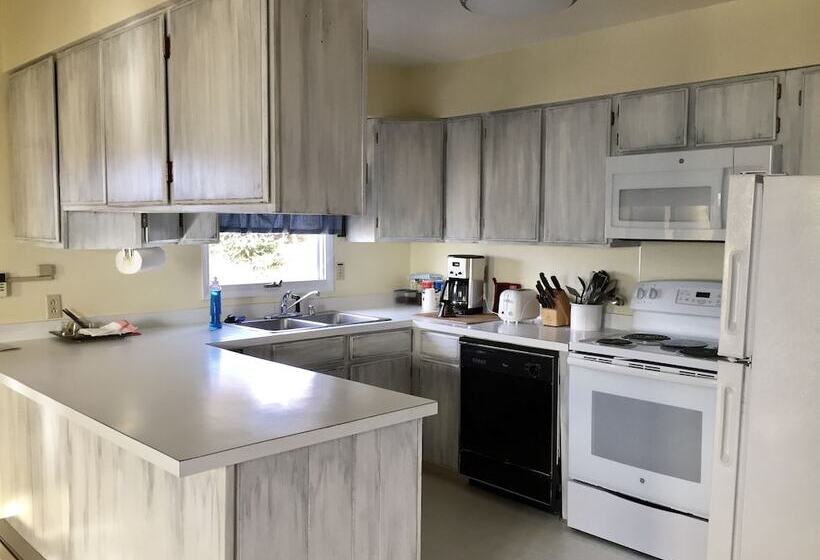 套房, Driftwood Inn