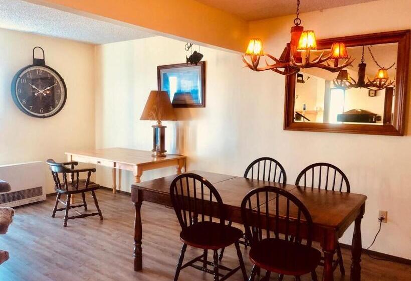 침실 2개 스위트, Driftwood Inn