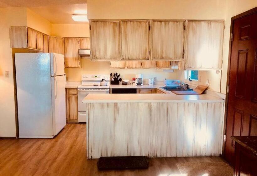 带2个卧室的套房, Driftwood Inn