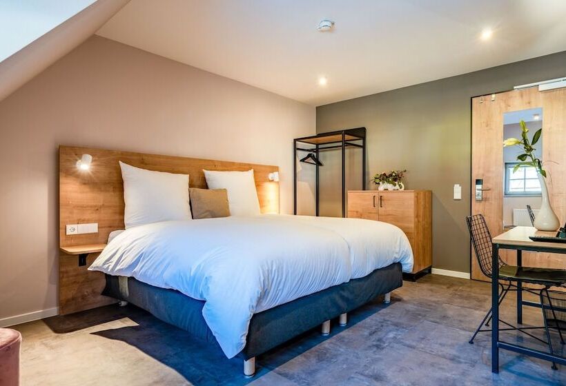 Quarto Estandar, Coucou Hotel & Kuckucks Stube