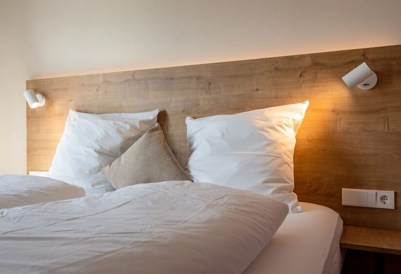 Quarto Deluxe, Coucou Hotel & Kuckucks Stube