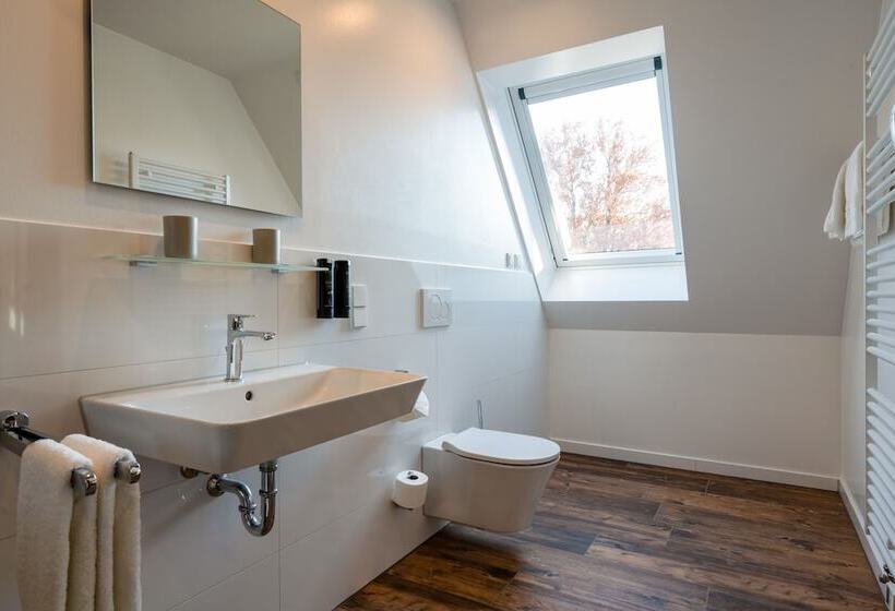 Quarto Estandar, Coucou Hotel & Kuckucks Stube