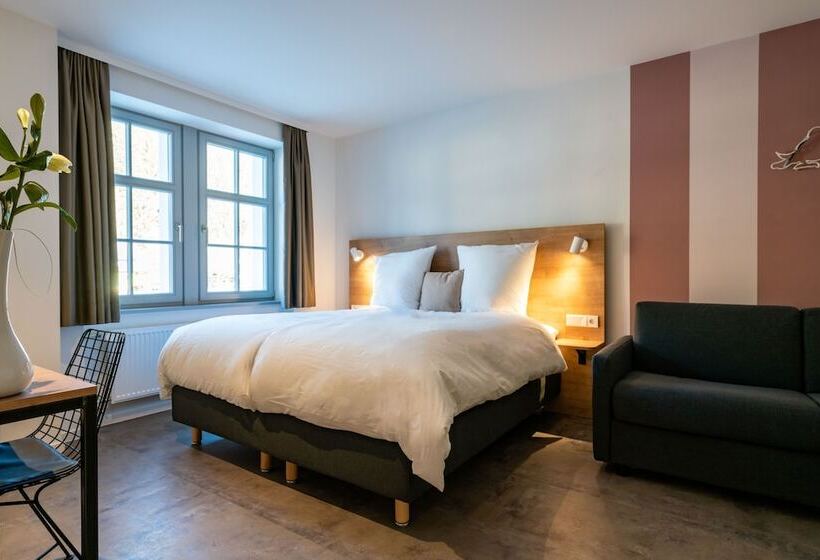 Quarto Estandar, Coucou Hotel & Kuckucks Stube