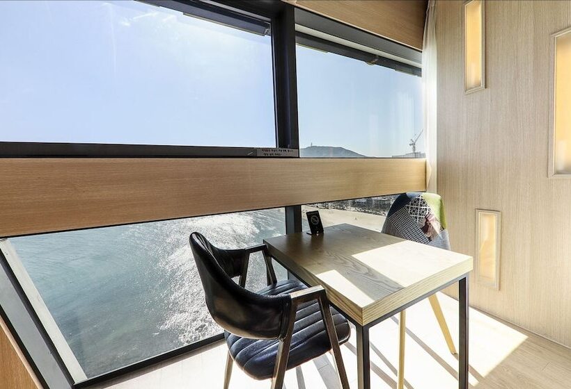 Королевский Номер, Gwanganri Hotel Oceanview