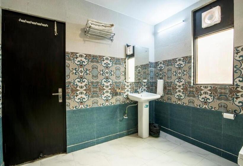 Family Suite, Mahajan International, Delhi Airport
