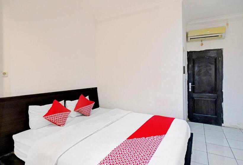 Номер Deluxe, Reddoorz @ Jalan Sei Mencirim Medan
