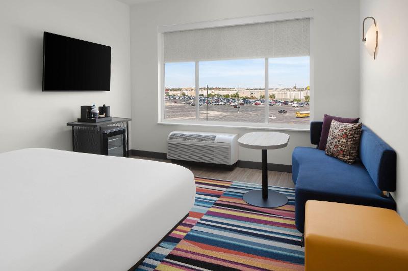 Номер Стандарт, Aloft Katy Mills
