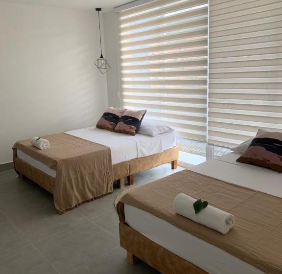Family Suite, Viena