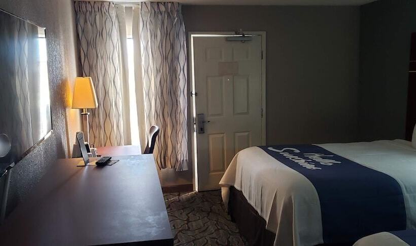 스탠다드 룸 더블 침대 2개, Days Inn By Wyndham West Des Moines   Clive