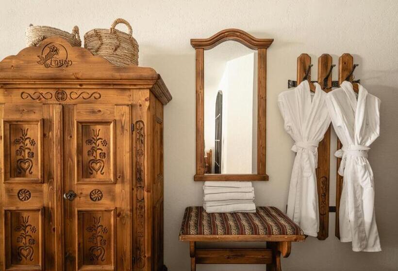 Номер Стандарт Вид на Бассейн, Enzian Inn