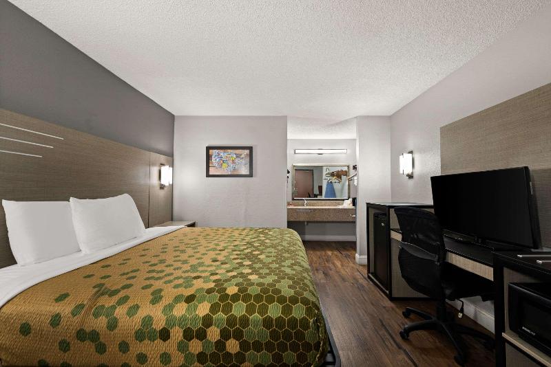 带大床的标准间, Econo Lodge
