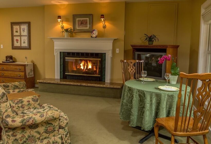 스위트, Goldmoor Inn & Resort
