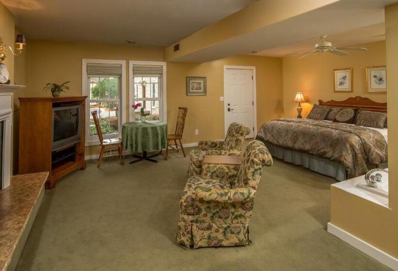 스위트, Goldmoor Inn & Resort