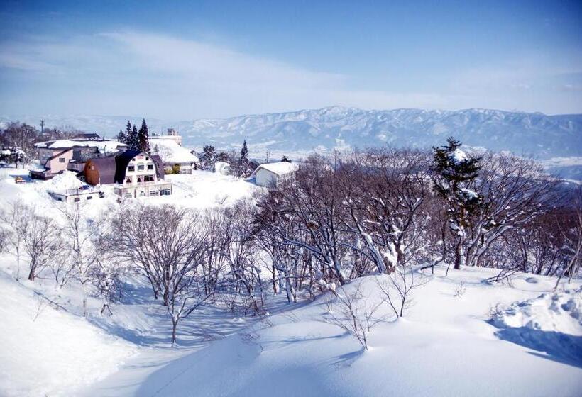 Люкс Повышенной Комфортности, Snowball Chalet At Madarao Mountain