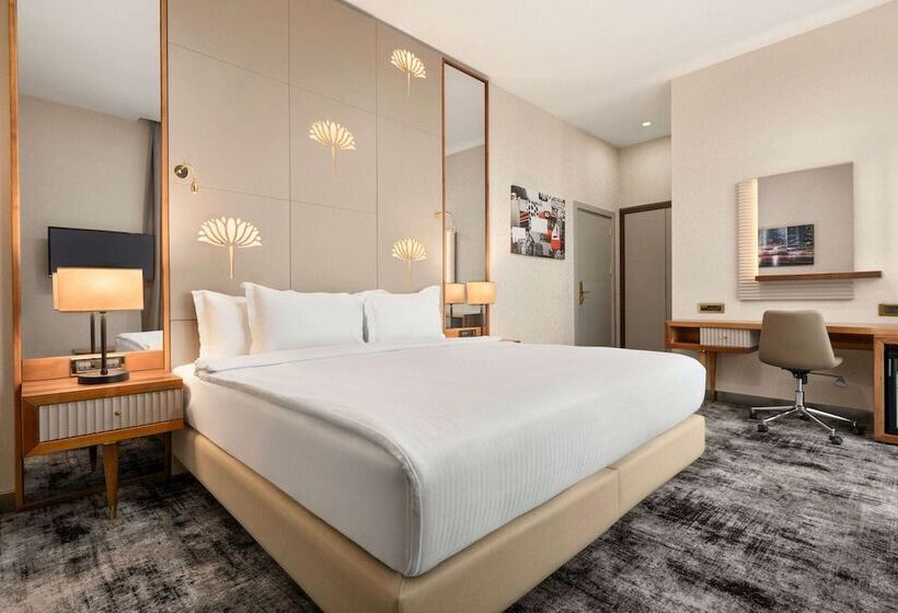 اتاق لوکس با تراس, Tryp By Wyndham Istanbul Topkapi