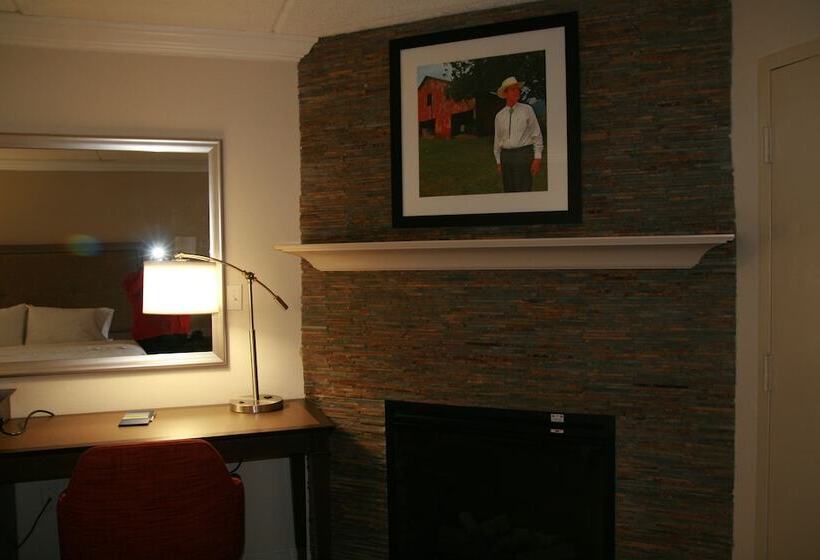 Номер Deluxe, Hampton Inn Caryvillei75/cove Lakestate Park