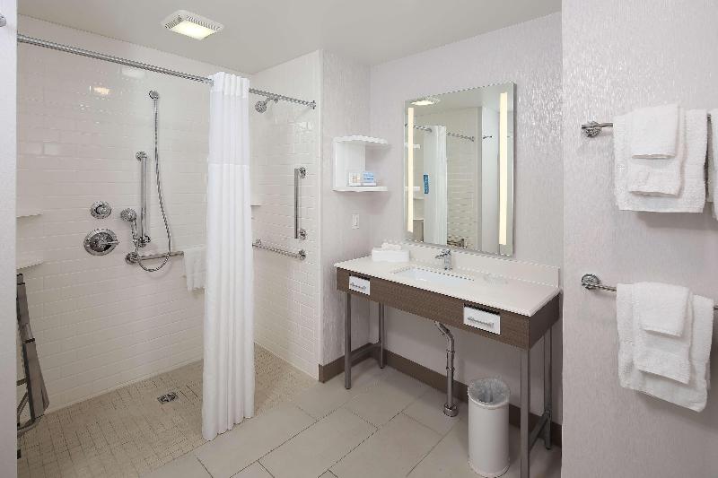 Стандартный Номер Кровать Кинг, Hampton Inn Holland