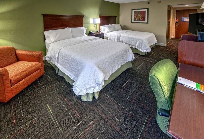 Номер Стандарт 2 Двуспальные Кровати, Hampton Inn New Bern