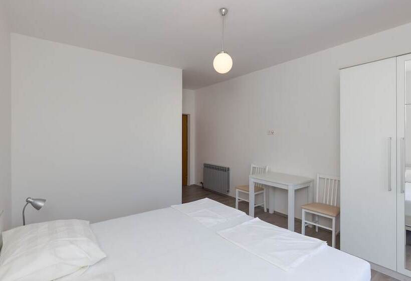 חדר קומפורט עם נוף לים, Rooms Villa Basica
