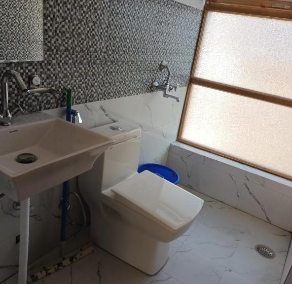 Номер Стандарт Вид на Горы, Goba Guest House
