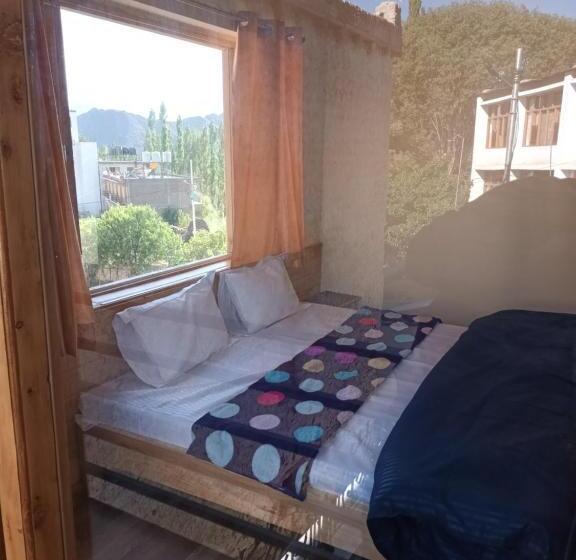 Номер Стандарт Вид на Горы, Goba Guest House
