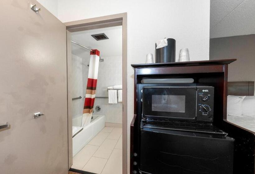 장애인용 디럭스룸, Red Roof Inn Plus Newark Liberty Airport   Carteret