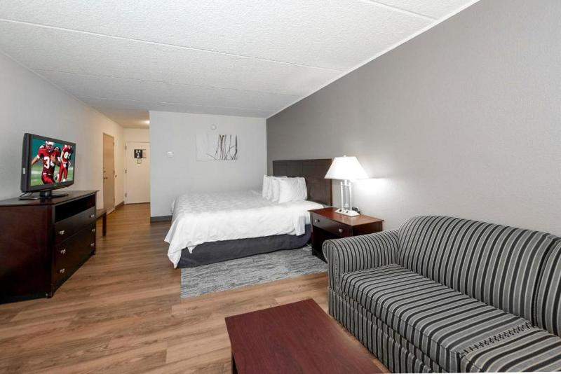 프리미엄 룸, Red Roof Inn Plus Newark Liberty Airport   Carteret