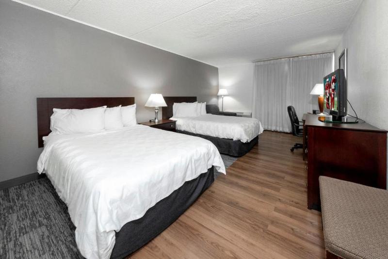디럭스 룸, Red Roof Inn Plus Newark Liberty Airport   Carteret